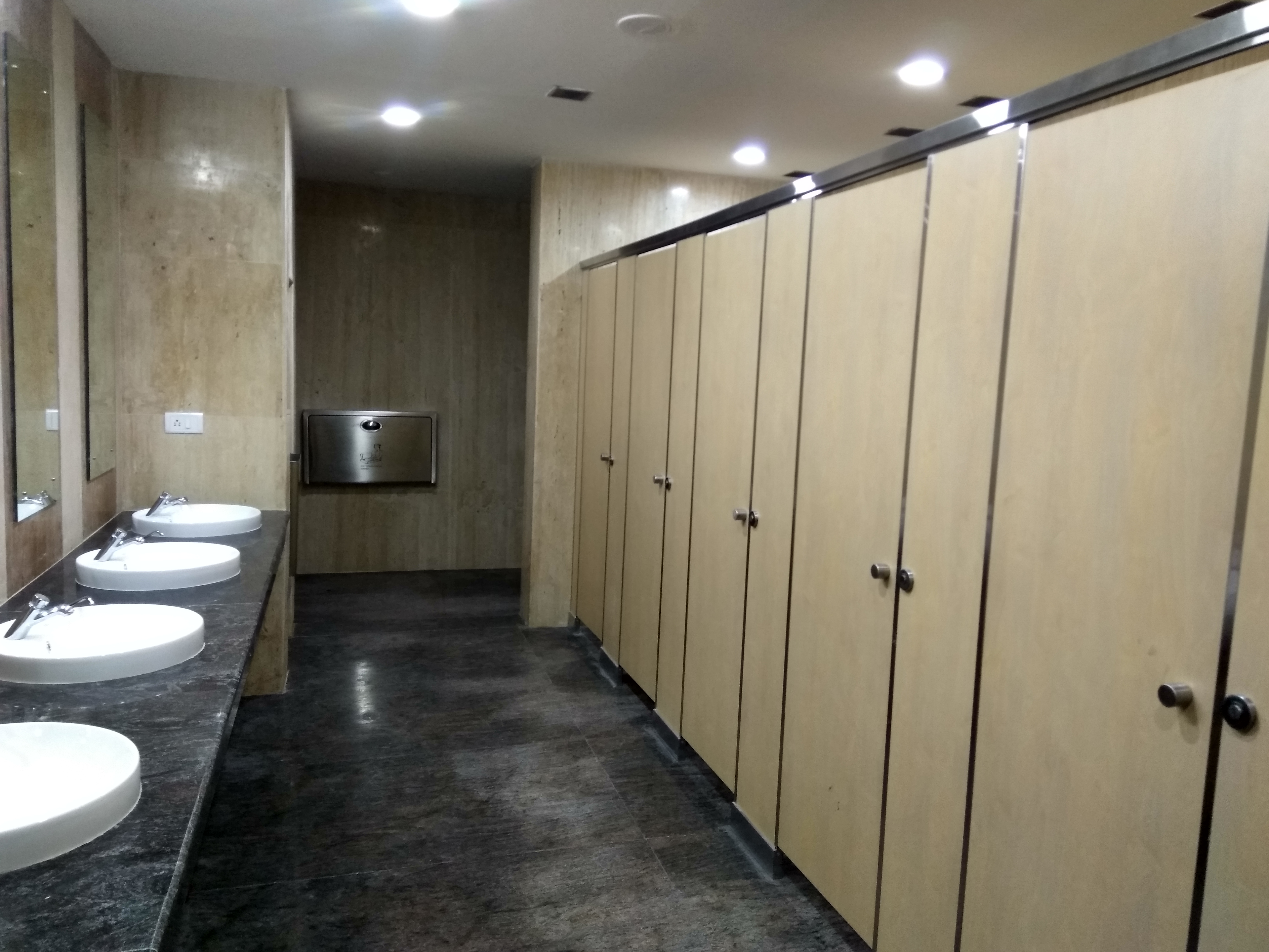 Premium Toilet Cubicle Partition in Vanagaram by HPR Venturess India Pvt Ltd